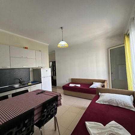 Duki'S Apartments Орикум Экстерьер фото