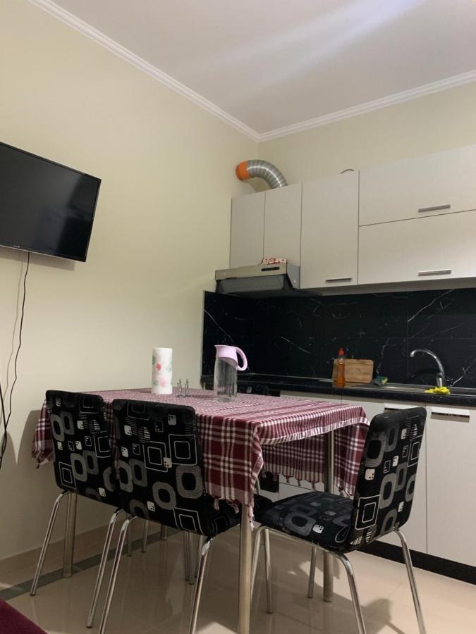 Duki'S Apartments Орикум Экстерьер фото